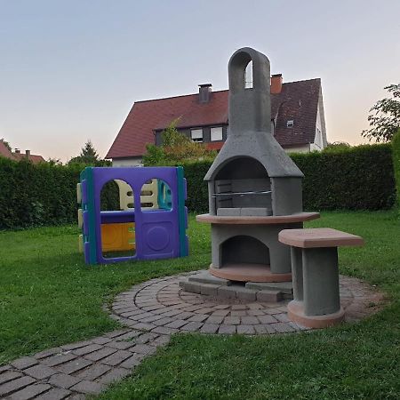 Familienfreundliches Ferienhaus Amara Mit Garten Und Terrasse - Friedrichshafen Am Bodensee Eksteriør bilde